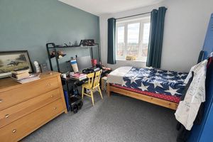 Bedroom- click for photo gallery